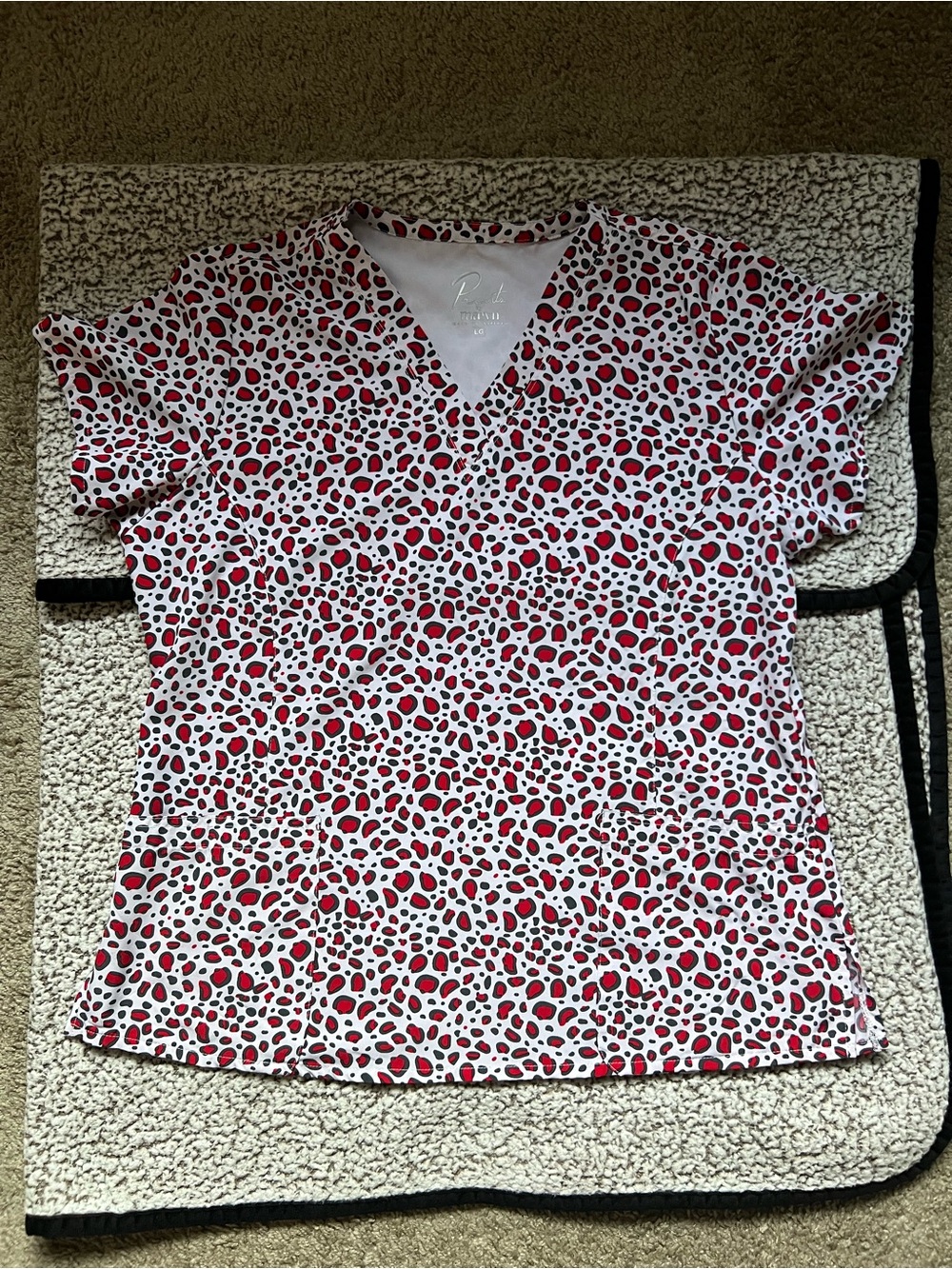 V-Neck Short Sleeve Top in White and Red by Unbranded